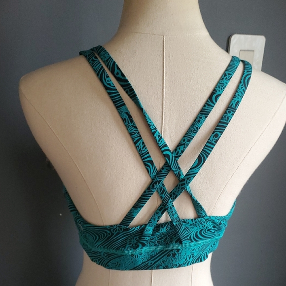 Lululemon Athletica Turquoise Patterned Sports Bra - Picture 4 of 8